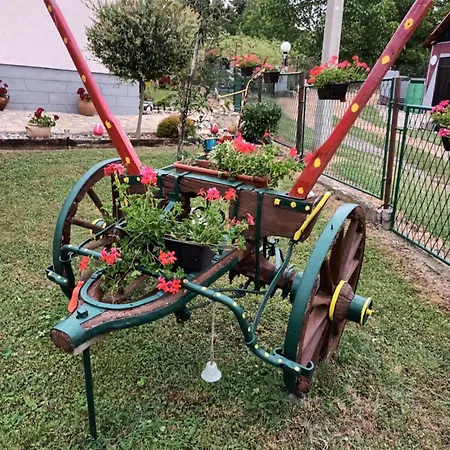 Dolina Mira Casa de Férias *